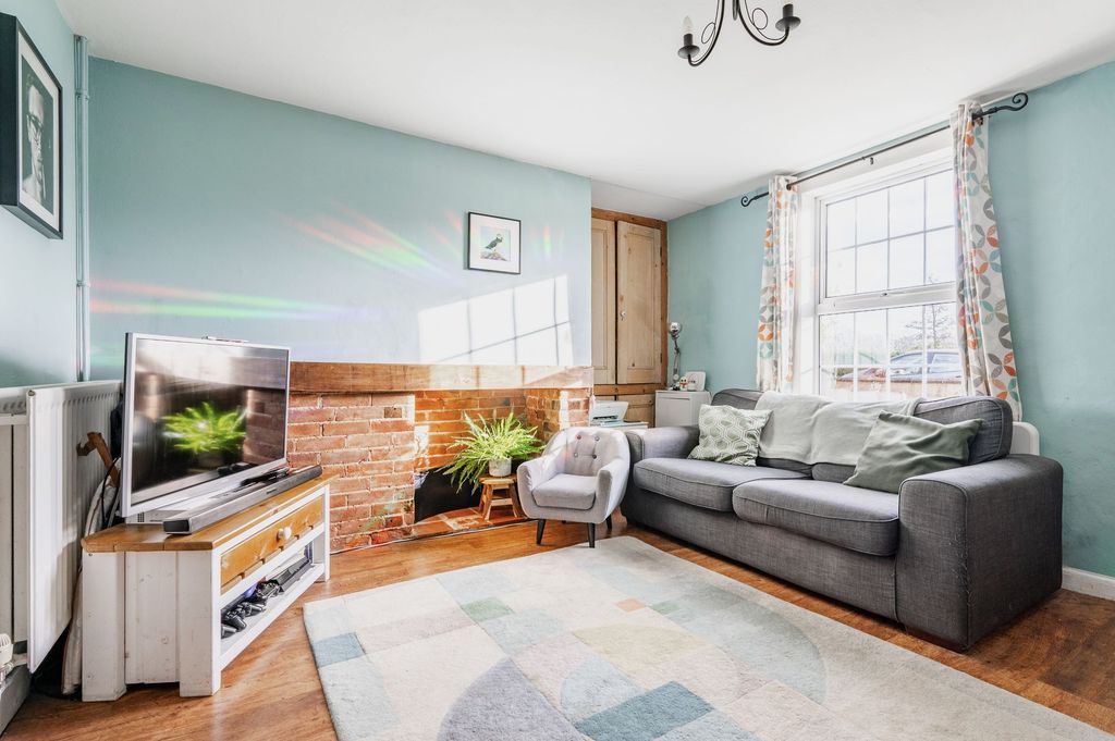 Property photo 3 of 16