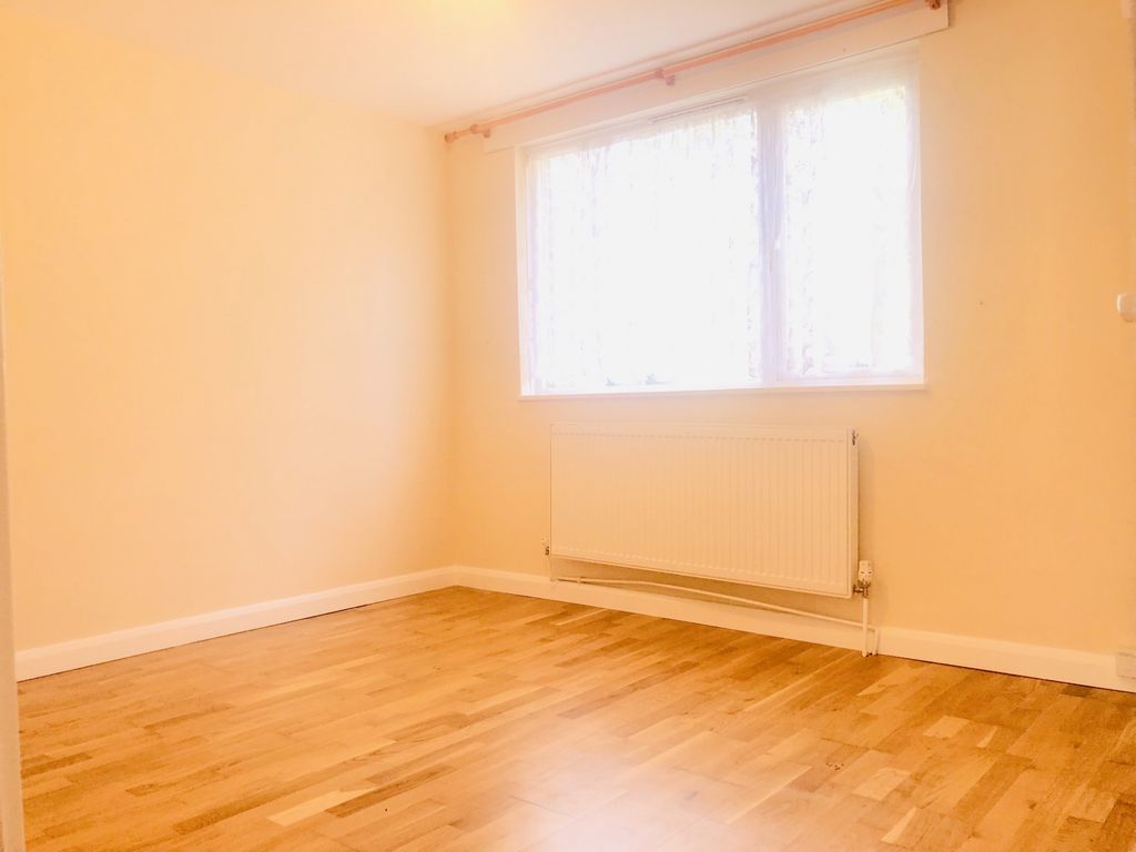 Property photo 3 of 20 Bedroom