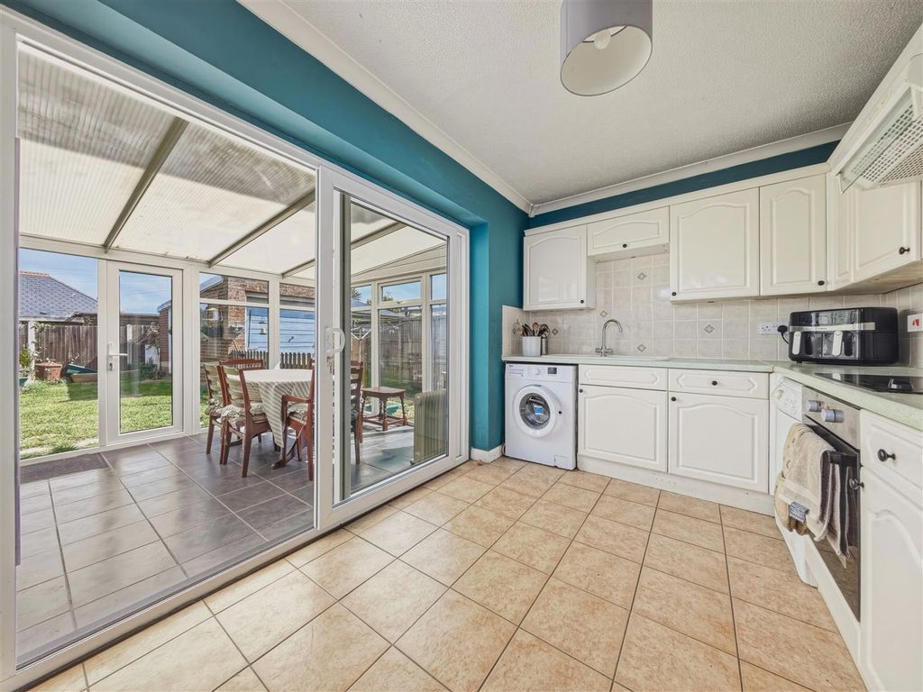 Property photo 3 of 24 19 Hillview (13).Jpg