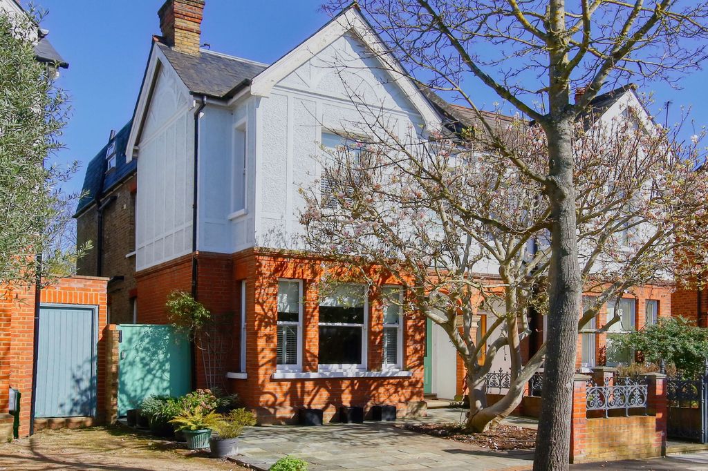 Property photo 1 of 30 Photo 2