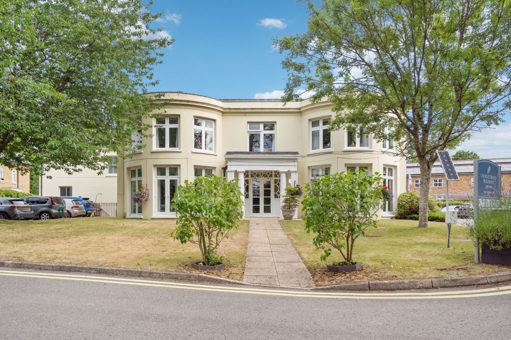 Property photo 1 of 12