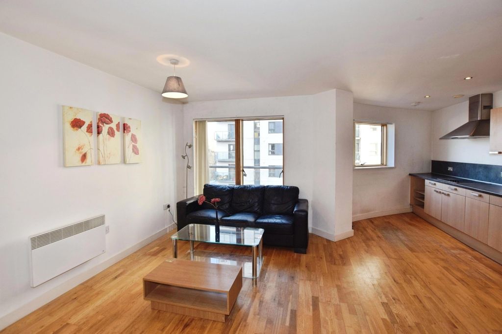 Property photo 2 of 13 Picture No. 25