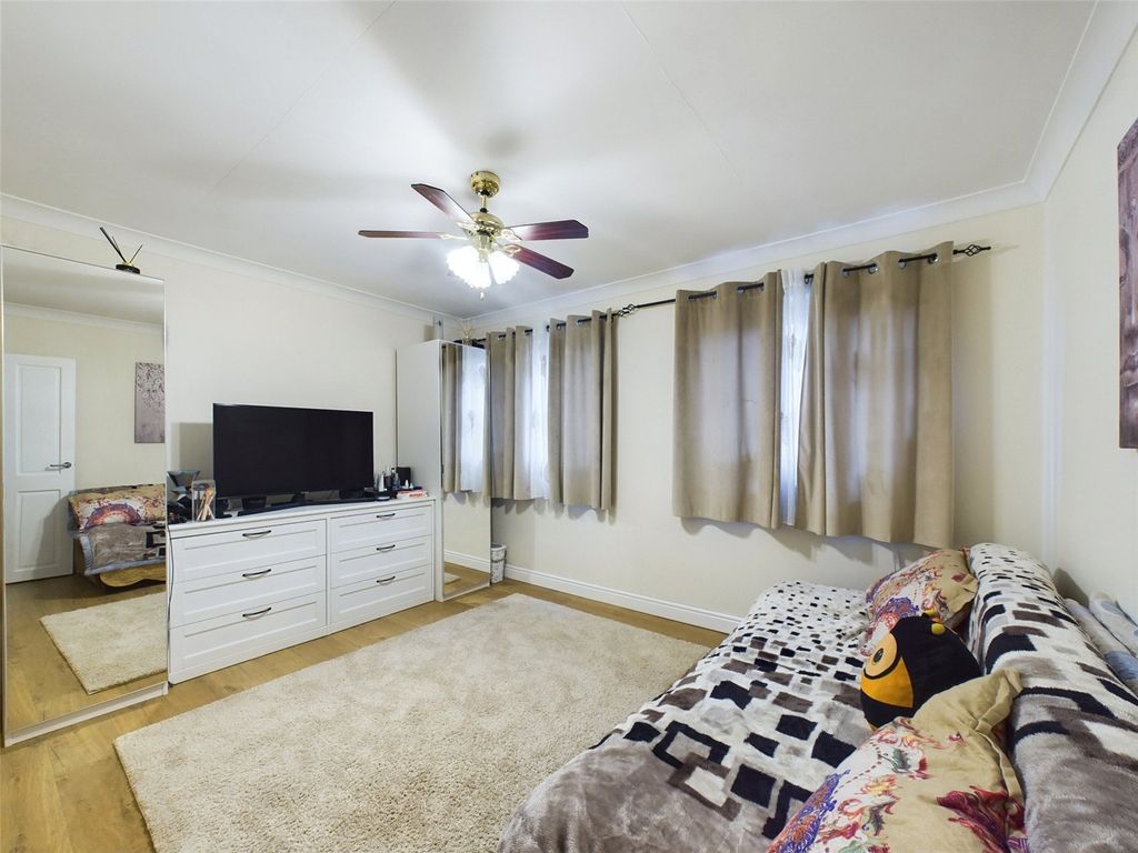 Property photo 3 of 13 Living Room