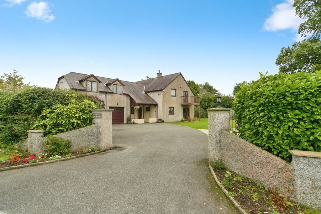 Property photo 1 of 27