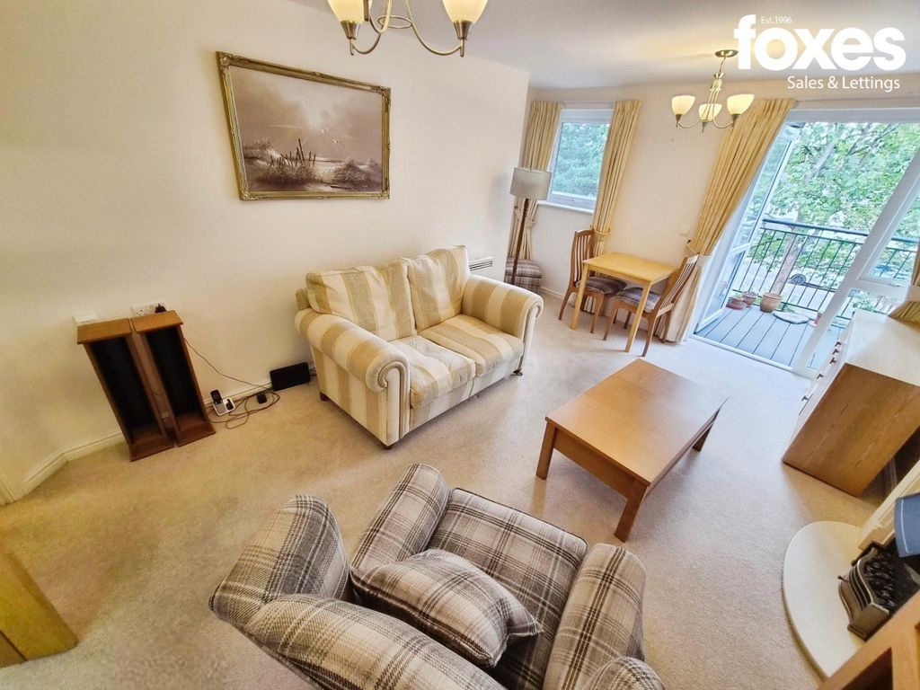 Property photo 3 of 14 5220153