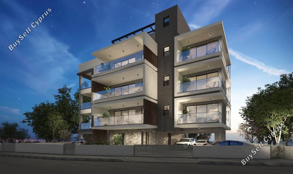 Property photo 3 of 18