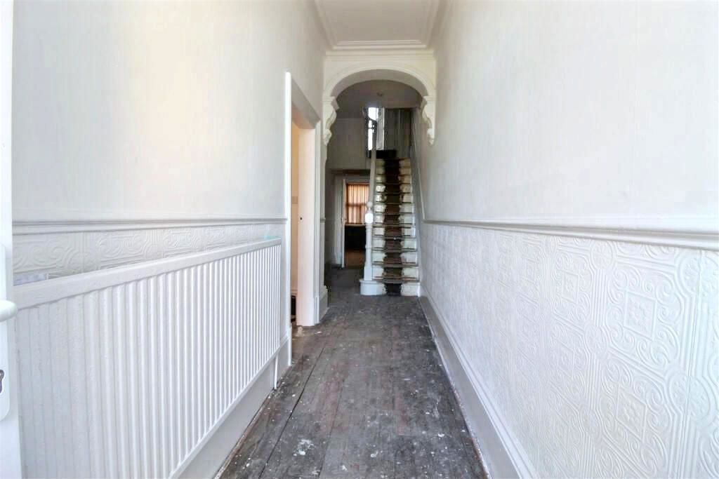 Property photo 2 of 24