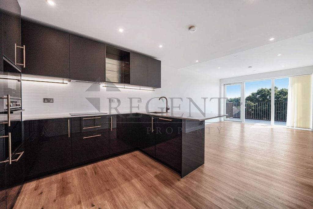 Property photo 1 of 13 Open Plan