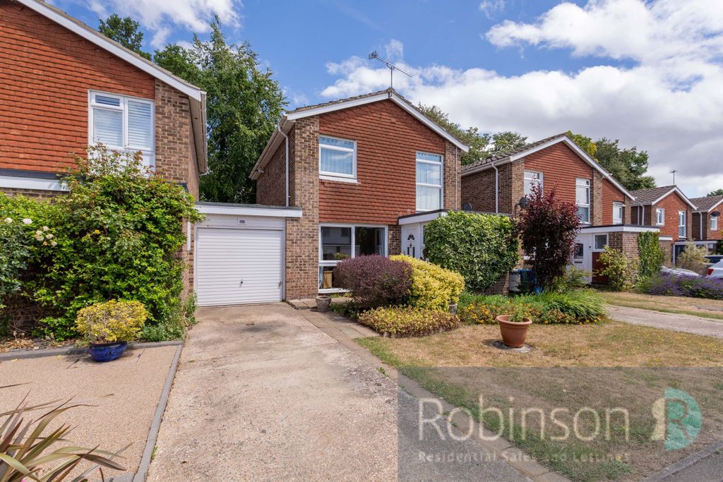 Property photo 1 of 16 50 Somersby Crescent-5
