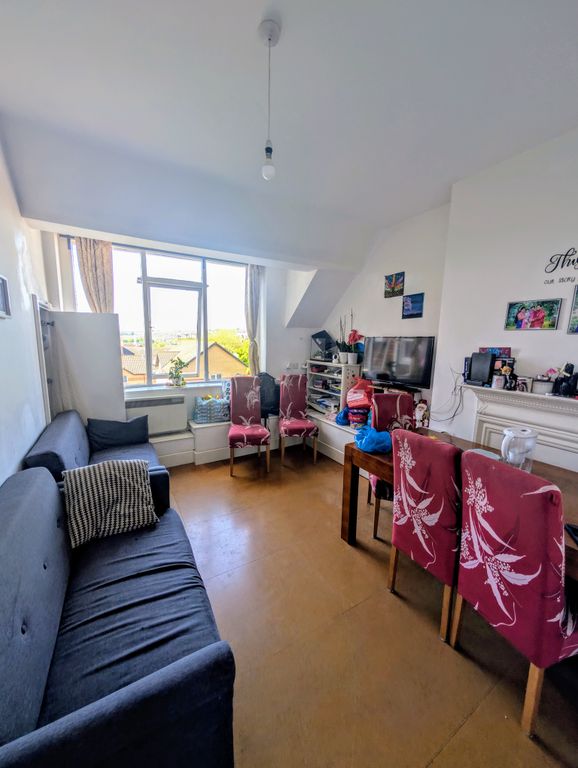 Property photo 1 of 5