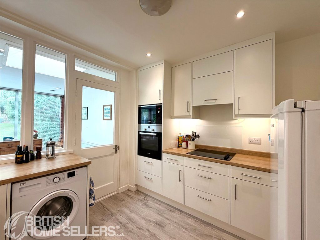 Property photo 3 of 31 Picture No. 25