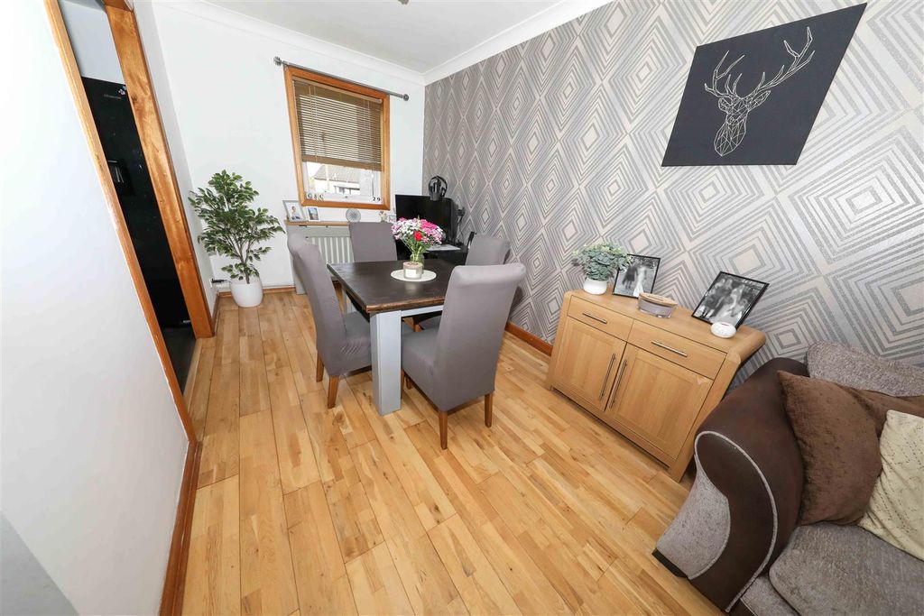 Property photo 3 of 22 C