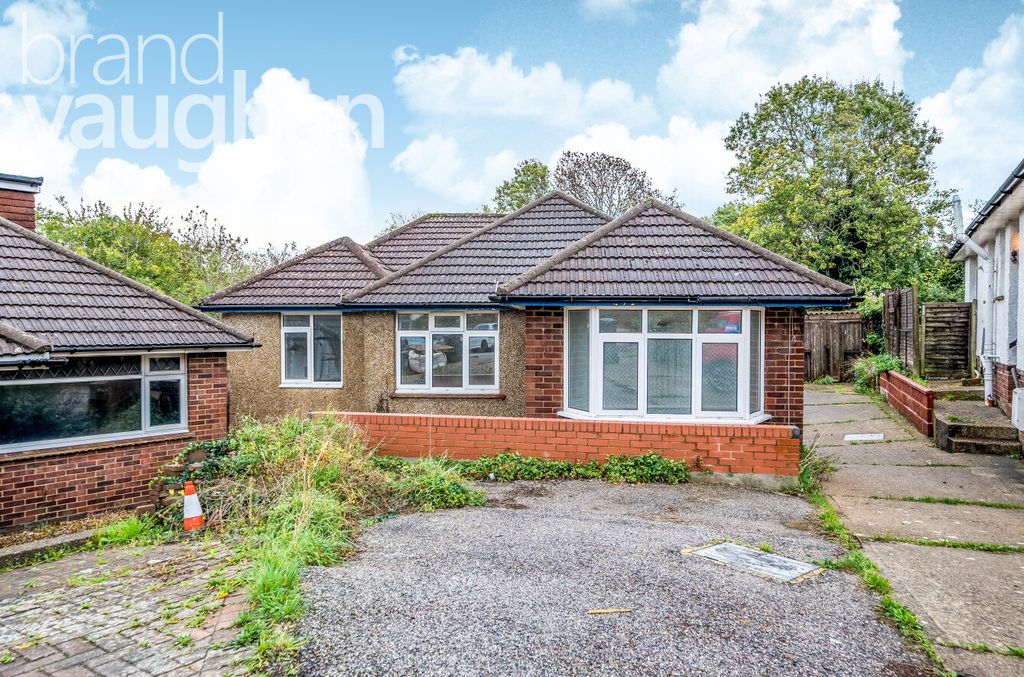 Property photo 2 of 10 External