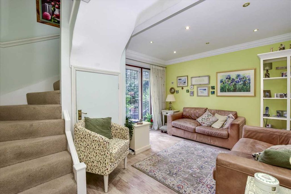 Property photo 3 of 15