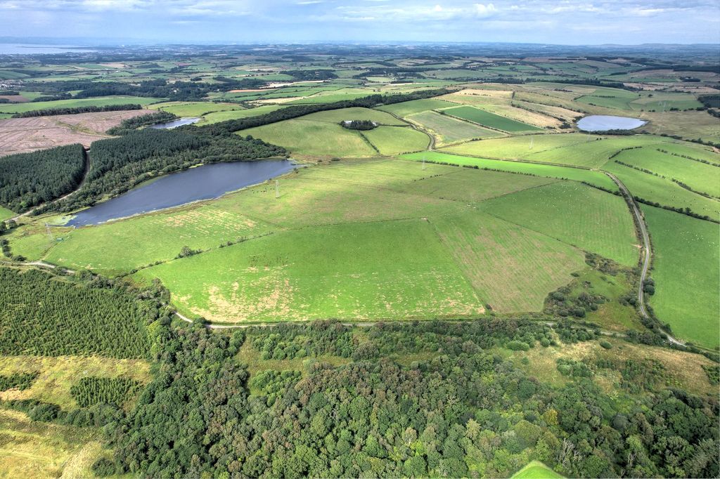 Property photo 1 of 4 Land At Drumbuie