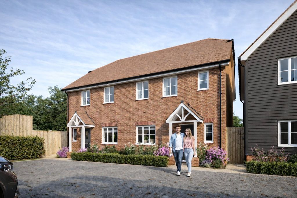 Property photo 1 of 10 Bb Cgi