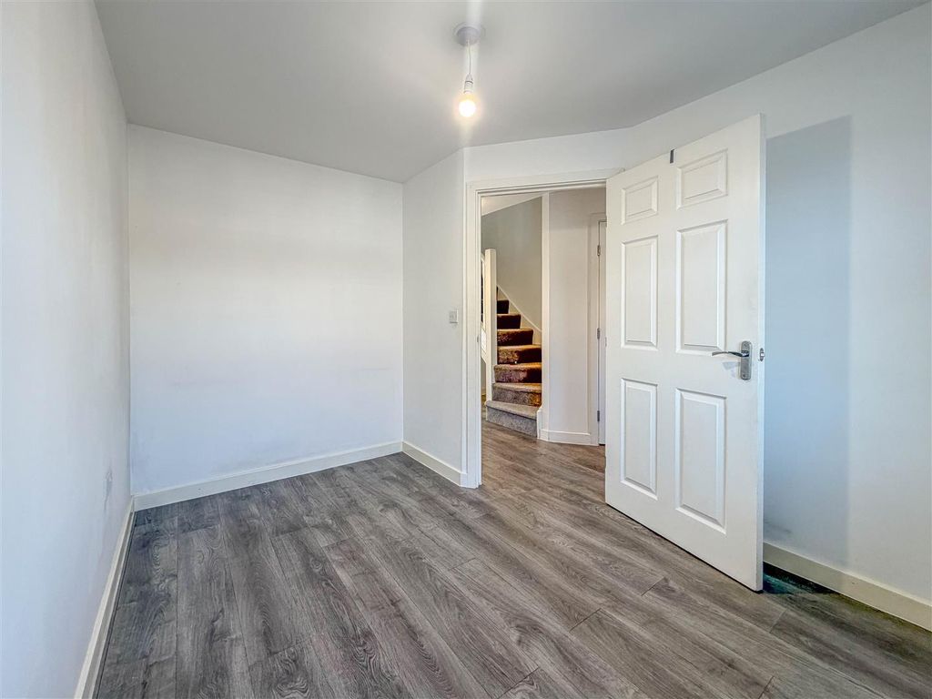 Property photo 3 of 26 Image00025.Jpg