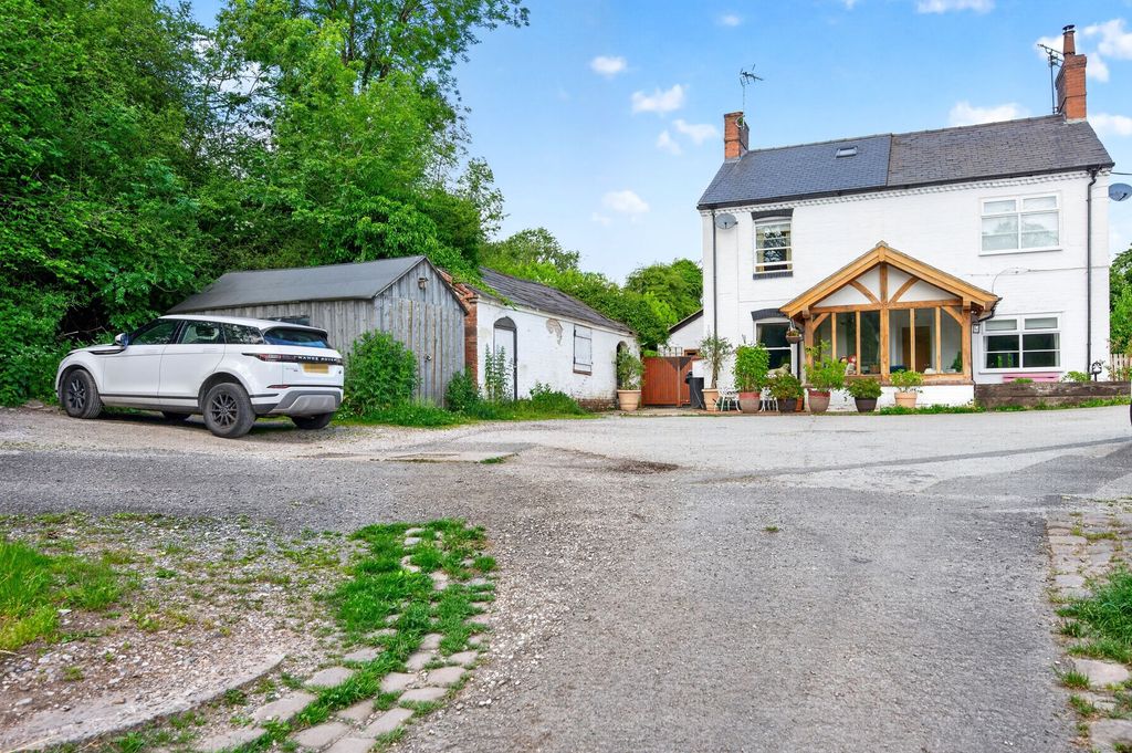 Property photo 1 of 23