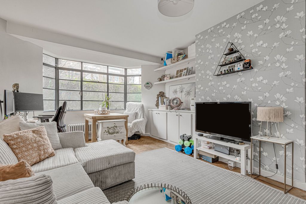Property photo 1 of 7