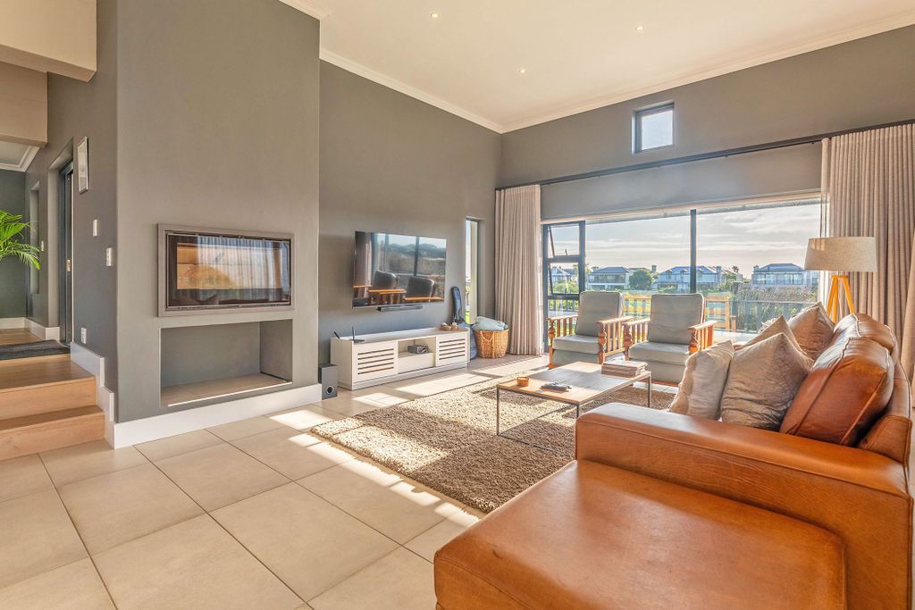 Property photo 3 of 44 1TV1715461