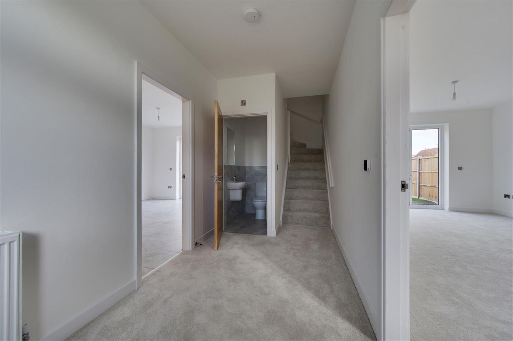 Property photo 2 of 19 Dsc_0482-Dsc_0486.Jpg