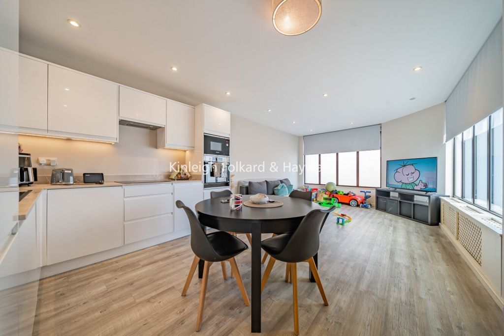 Property photo 1 of 7 105Ddd5d-E170-4900-9