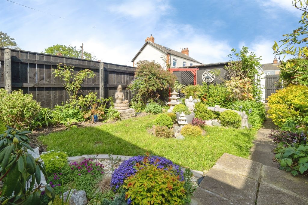 Property photo 3 of 19