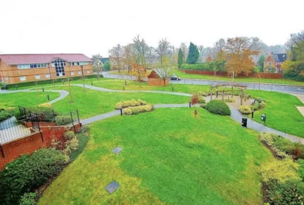 Property photo 2 of 14