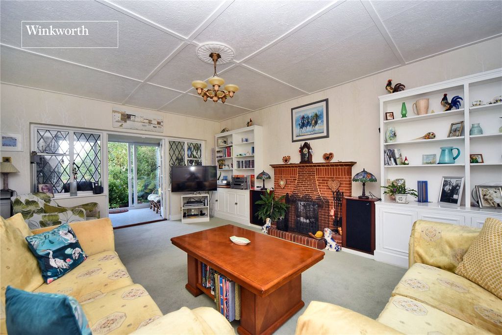 Property photo 2 of 23 Picture No. 27