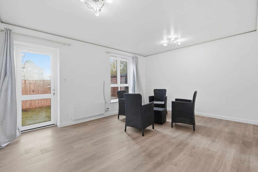 Property photo 2 of 18 Photo 2