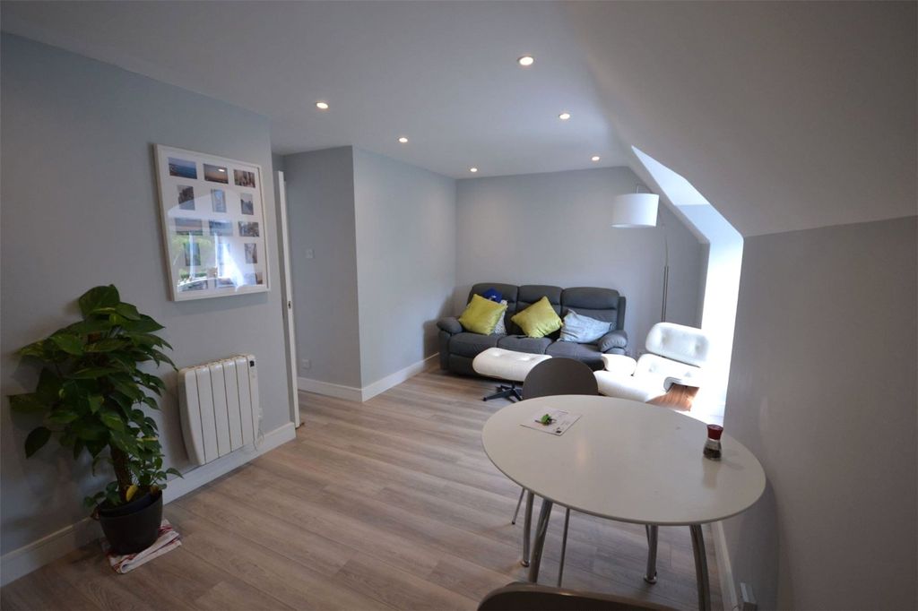Property photo 1 of 6 Picture No. 06
