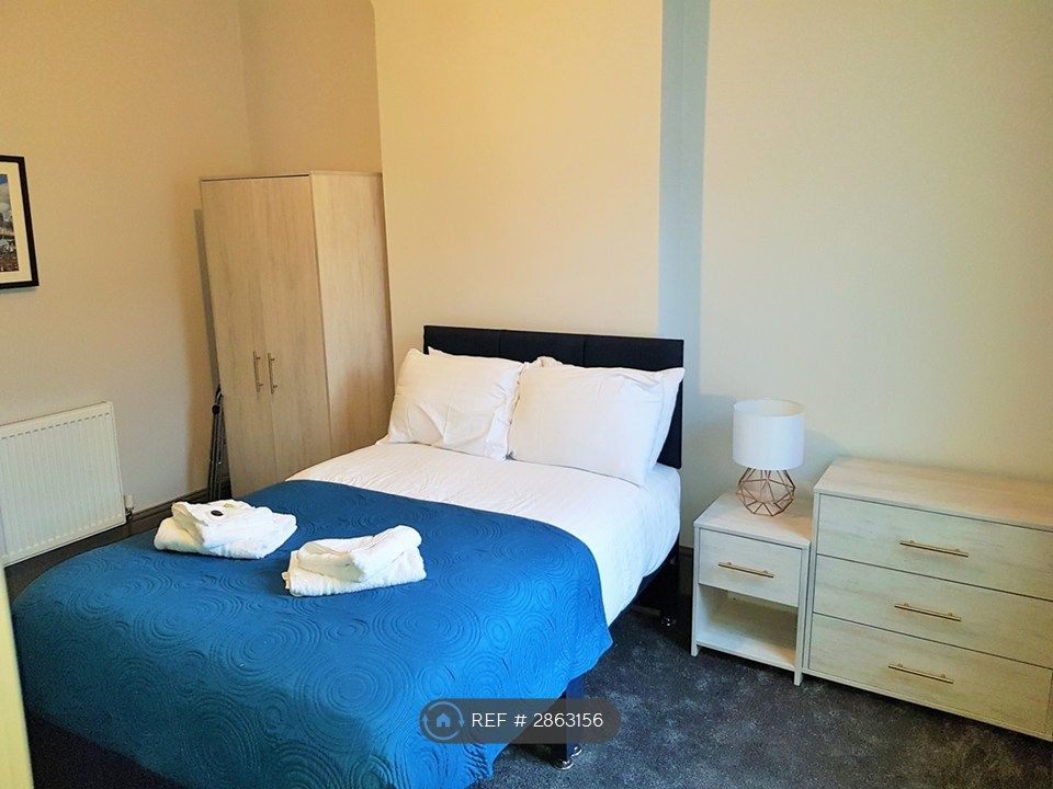 Property photo 1 of 8 Bedroom