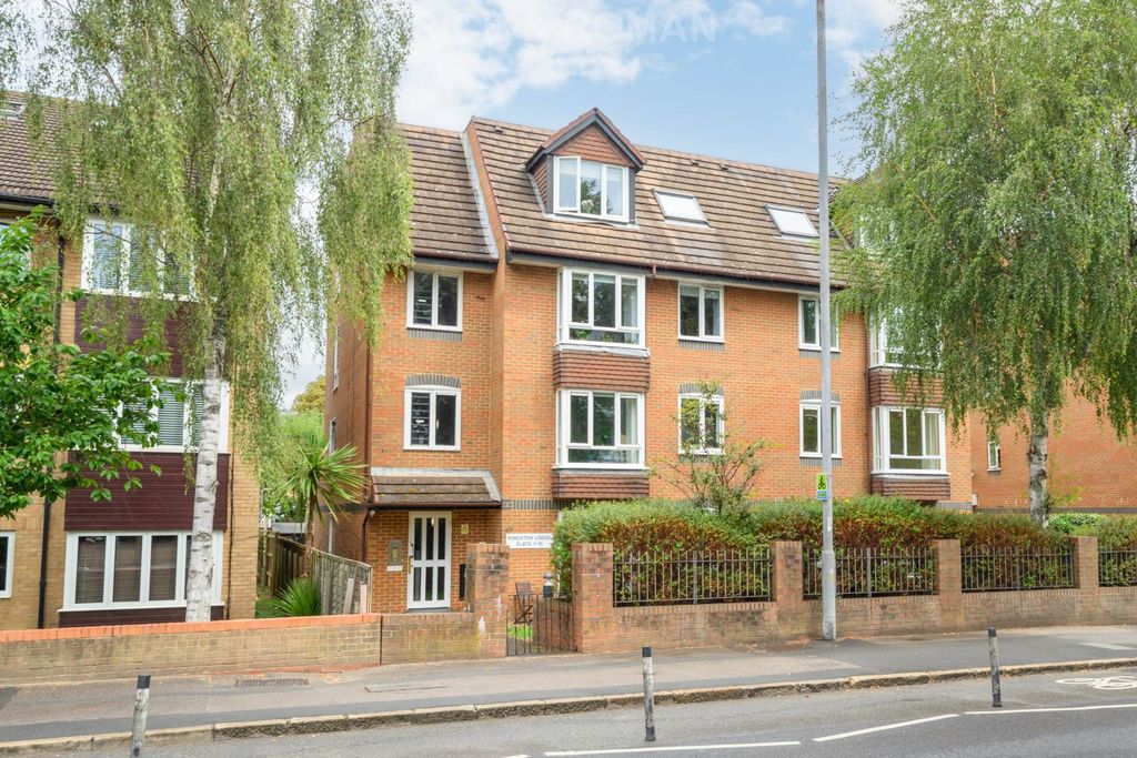 Property photo 1 of 6