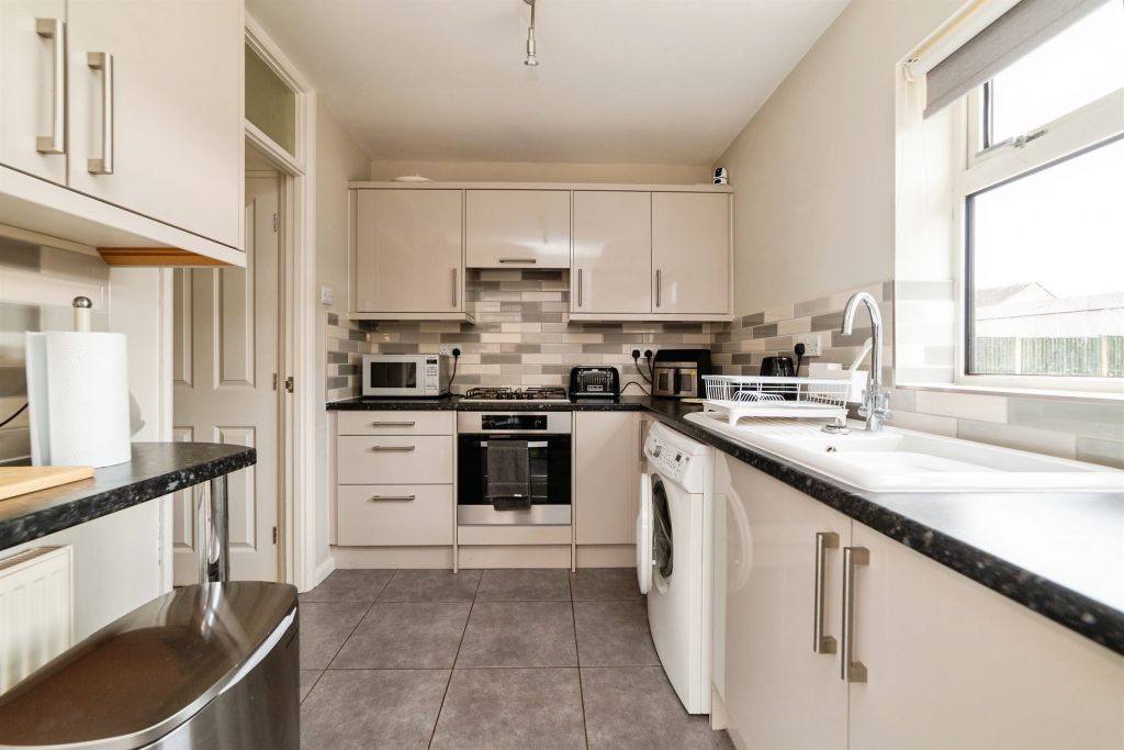 Property photo 2 of 16