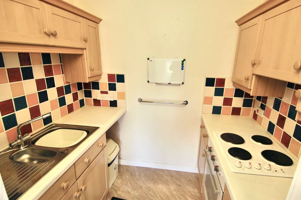 Property photo 3 of 11 Picture No. 09