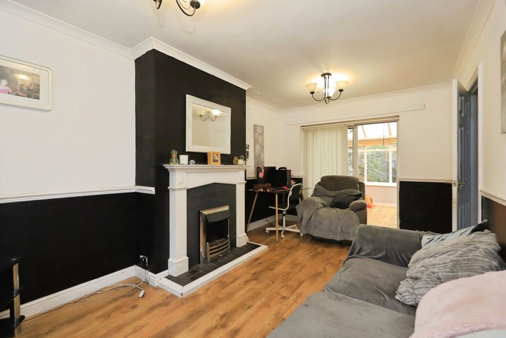Property photo 2 of 13 Pbox-Img.Jpg