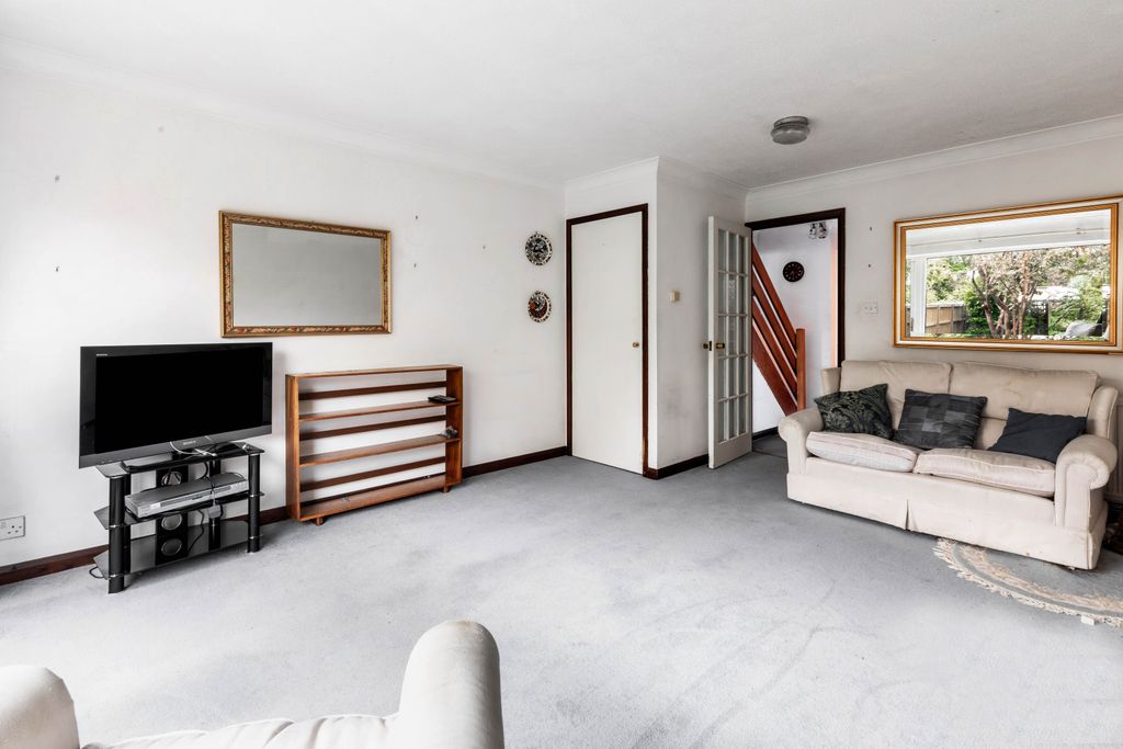 Property photo 2 of 13 14