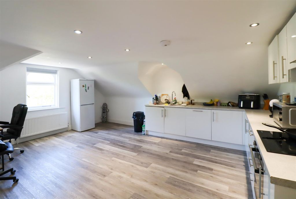 Property photo 3 of 10 Img_7001.Jpg