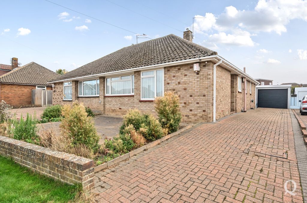 Property photo 1 of 13 202267c3-A102-496...