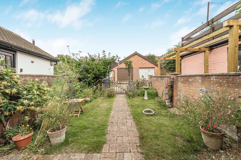 Property photo 3 of 16