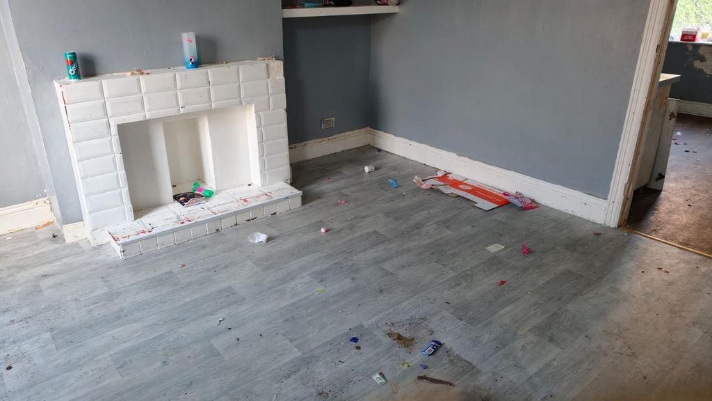 Property photo 2 of 13