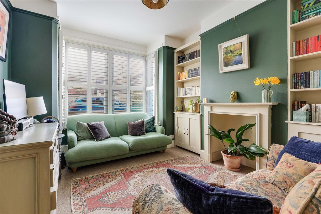 Property photo 2 of 20 Img (6).Jpg