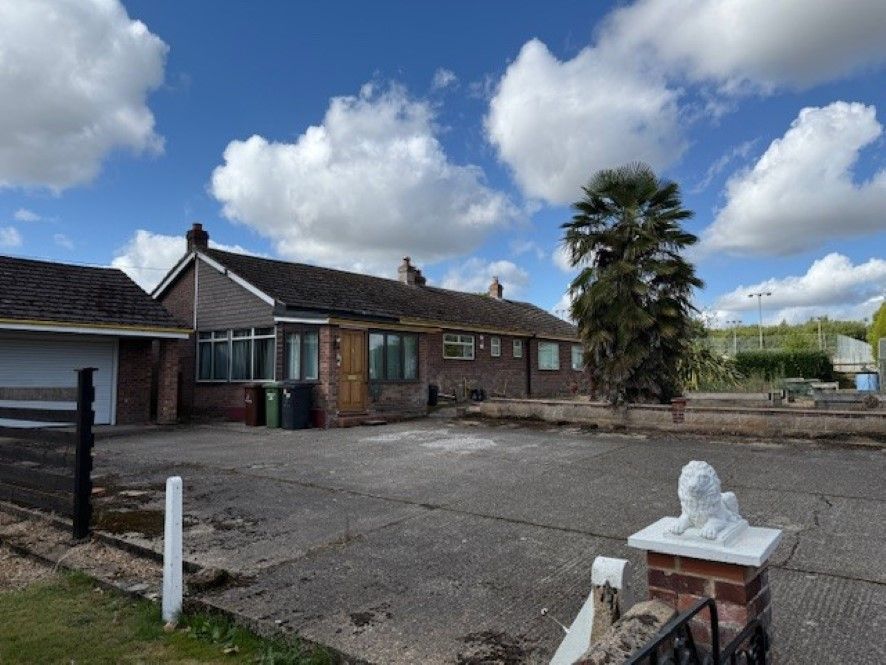 Property photo 2 of 28