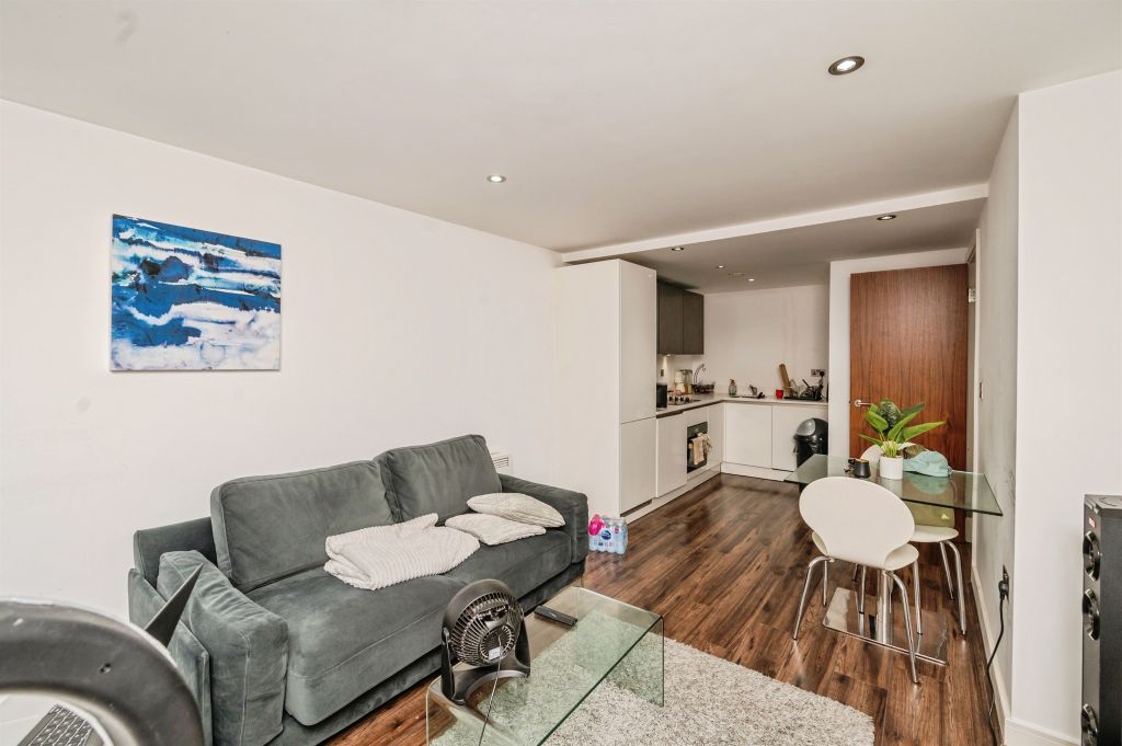 Property photo 2 of 11