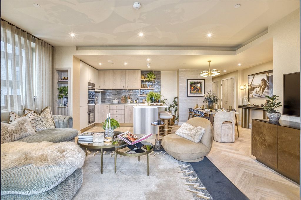 Property photo 1 of 33 Picture No. 10