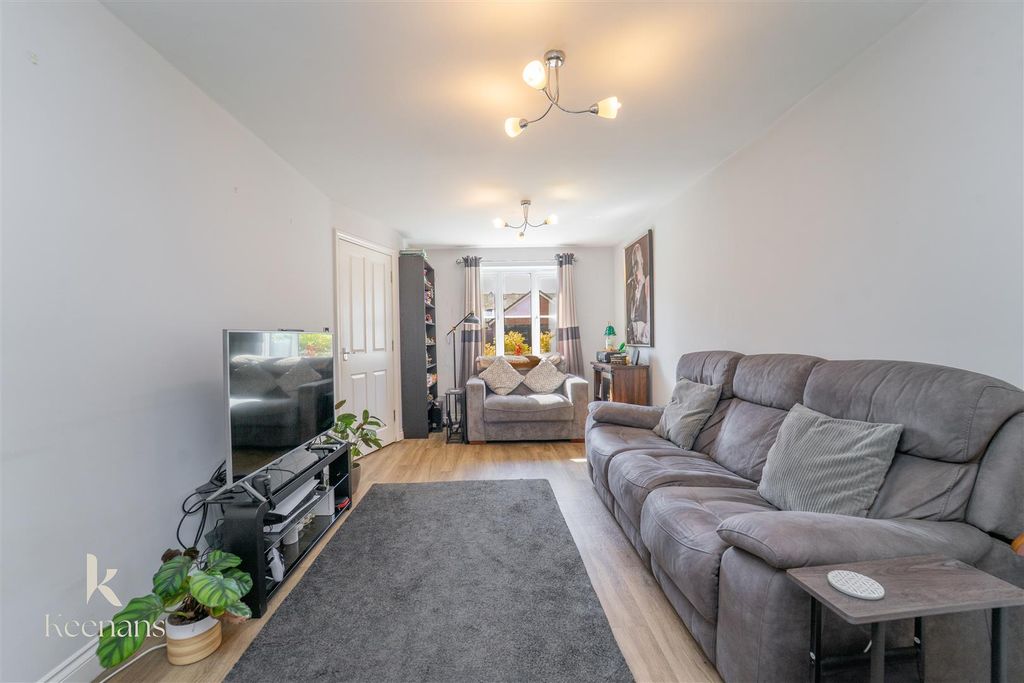 Property photo 2 of 18 R1.Jpg