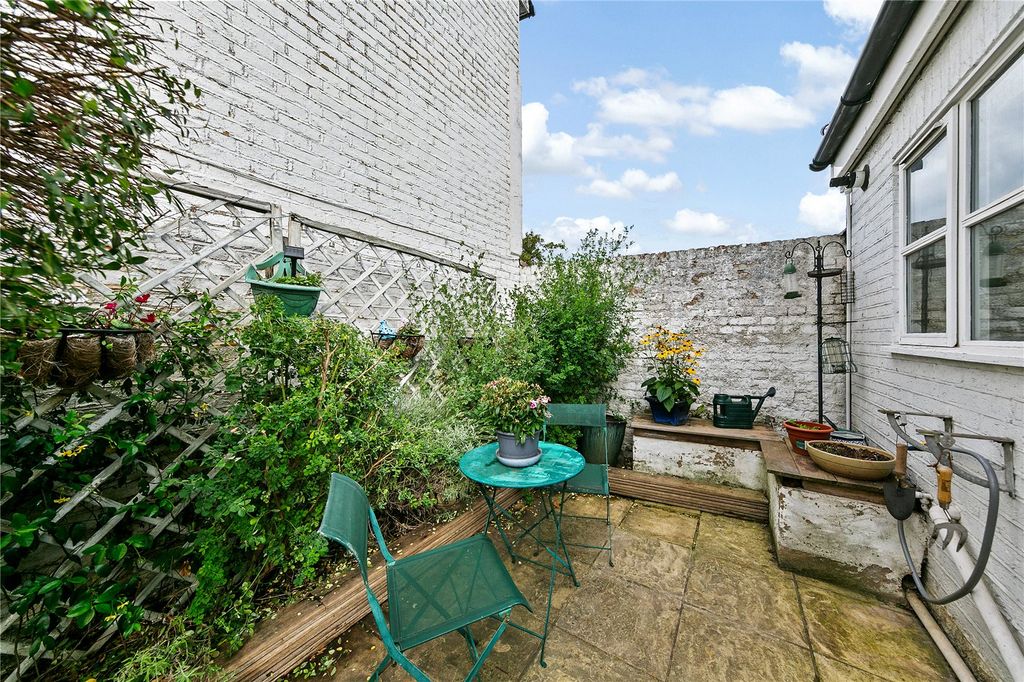 Property photo 3 of 10 Picture No. 08