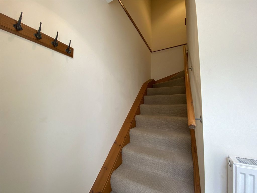 Property photo 2 of 13 Picture No. 28