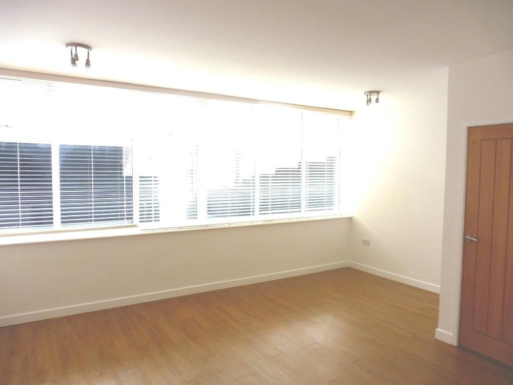 Property photo 2 of 4 Living Room