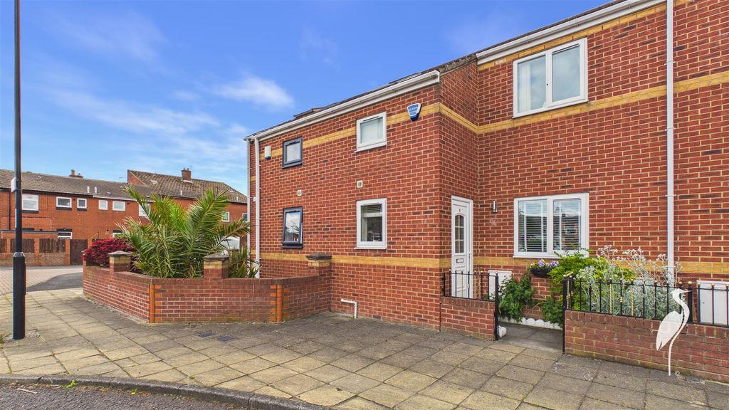 Property photo 1 of 24